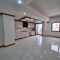 آپارتمان ۱۴۰متر سه خواب میدان ساحل