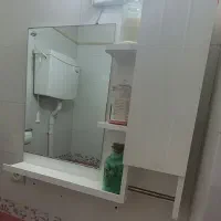 آینه سرویس بهداشتی