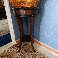 میز تلفن گرد