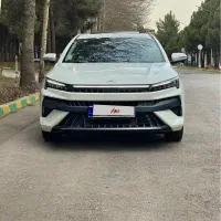 Kmc j7 1402 سفید گران ترین رنگ|خودرو سواری و وانت|مشهد, ادیب نیشابوری (شهرک غرب)|دیوار