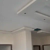 سفیدکاری و گچ‌بری ساختمان بصورت نقد و چکی