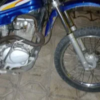 موتور تریل۸۳