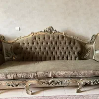 یک سرویس مبل و ناهارخوری