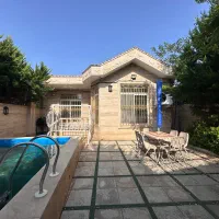 ویلای ساحلی استخردار