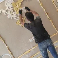 نقاشی و کاغذ دیواری و پارکت و اینه کاری و پتینه ک