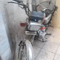 موتور هندا مدل ۱۴۰۰تمیز