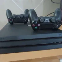 پلی استیشن 4 پرو دو دسته