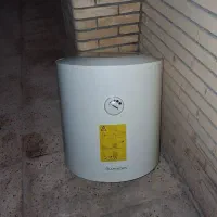 آبگرمکن برقی سرامیکی آریستون ۵۰لیتری