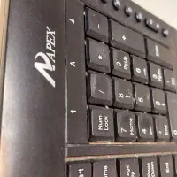 کیبرد سیمی برند اپکس apex با پایه تنظیم ارتفاع|قطعات و لوازم جانبی رایانه|تهران, امجدیه (خاقانی)|دیوار