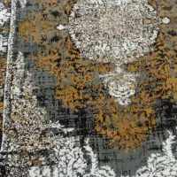 س عدد قالی نو هنوز پا نخورده