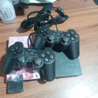 سونی دو ps2 فلش خور با فلش همراه با دو دسته آکبند