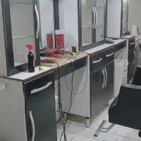 تجهیزات آرایشگاهی|آرایشگاه و سالن‌های زیبایی|اردکان, |دیوار