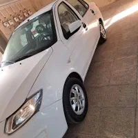 ساینا ۹۸ عروسک