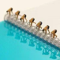 آموزش شنا بانوان و کودکان