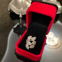 حراج لباس کفش صندل انگشترفروش کلی تک نمیفروشم