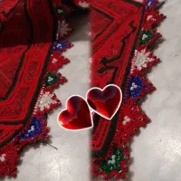 کریشی، آینه، سرتوپ و دوخت روی لباس تپه ای|لباس|خاش, |دیوار