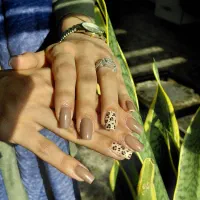 خدمات کاشت و ترمیم ناخن پودر و ژل|خدمات آرایشگری و زیبایی|گرمدره, |دیوار