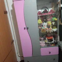 کمد لباس صورتی