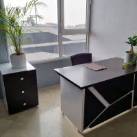 میز اداری به همراه فایل سه کشو