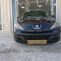 شاگرد نمایشگاه ماشین