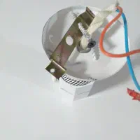 سر پیچ لامپ