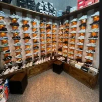 کتونی و دکور