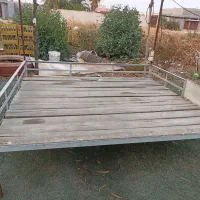 تخت آهنی