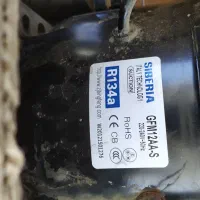 1 عدد کمپرسور 1/3 سوخته فریزر