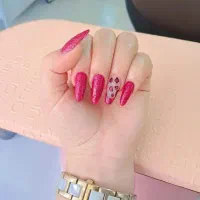 کاشت  ناخن