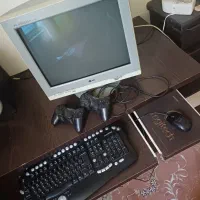 کامیپوتر و میز و لوازم جانبی