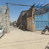 زمین-چهار-دیواری