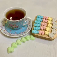 انواع قندونبات طعم دار رنگی وگیاهی بی موادنگهدارند|خوردنی و آشامیدنی|تهران, سعادت‌آباد|دیوار