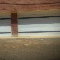 مغازه تمام سرامیک ودرب برقی شیشه سکوریت|اجارهٔ مغازه و غرفه|شاهینشهر, شهرک گلدیس|دیوار