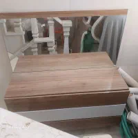 میز اینه دار