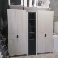 کتابخانه. با ویترین