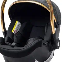 مقداری وسایل بچه به فروش میرسد