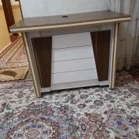 میز در حد نو