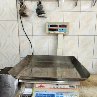 ترازوی ۷۰ کیلویی محک