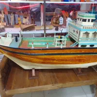 کشتی چوبی بزرگ