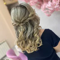 شنیون ۵۰۰ ت|خدمات آرایشگری و زیبایی|تهران, گیشا|دیوار