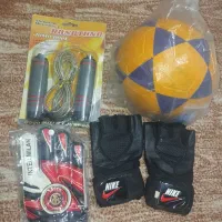 تعدادی لوازم ورزشی