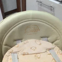 صندلی غذا کاملا سالم و نو