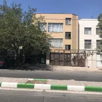 ویلایی ۱۸۰متری در فلاحی ۵۰