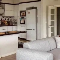 نجار نیمه واردکلافساز مبل راحتی و نیروی ساده کار