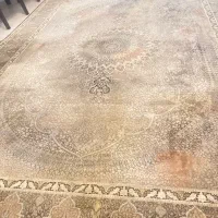 فرش ماشینی پتینه چند رنگ دور نسکافه ای ۱۲۰۰ شانه