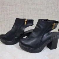 کفش پاشنه بلند