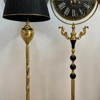 ساعت ایستاده سه گوی