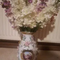 گلدان چینی آنتیک و کریستال و گل خارجی