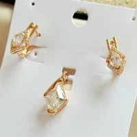 نیمست پلاک گوشواره ژوپینگ نگینی لوزی طلایی اشرافی