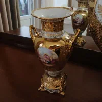 دوعدد گلدان ویک عدد کشکول